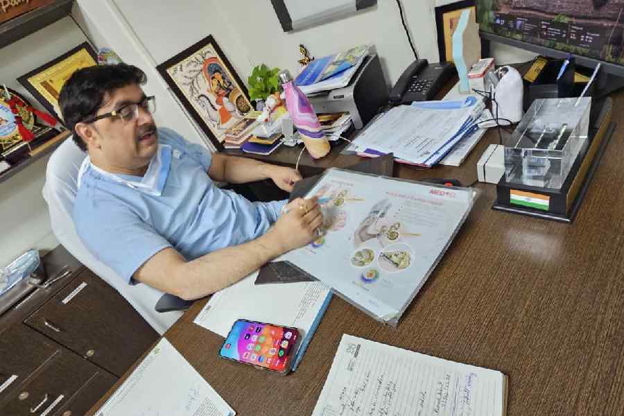 Kuwait Infant Hears After Bilateral Cochlear Implant Surgery