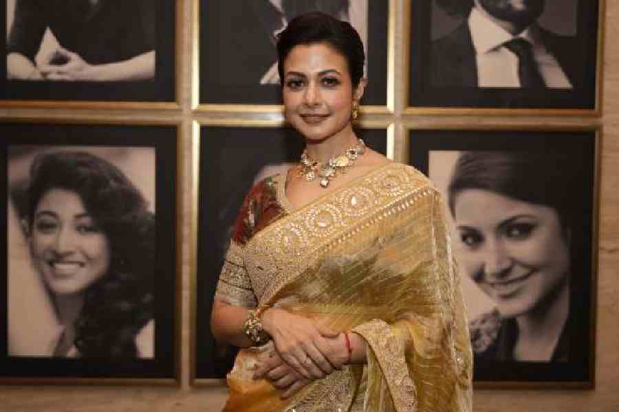 Koel and Ranjit Mallick Reunite for Family Drama Spardha