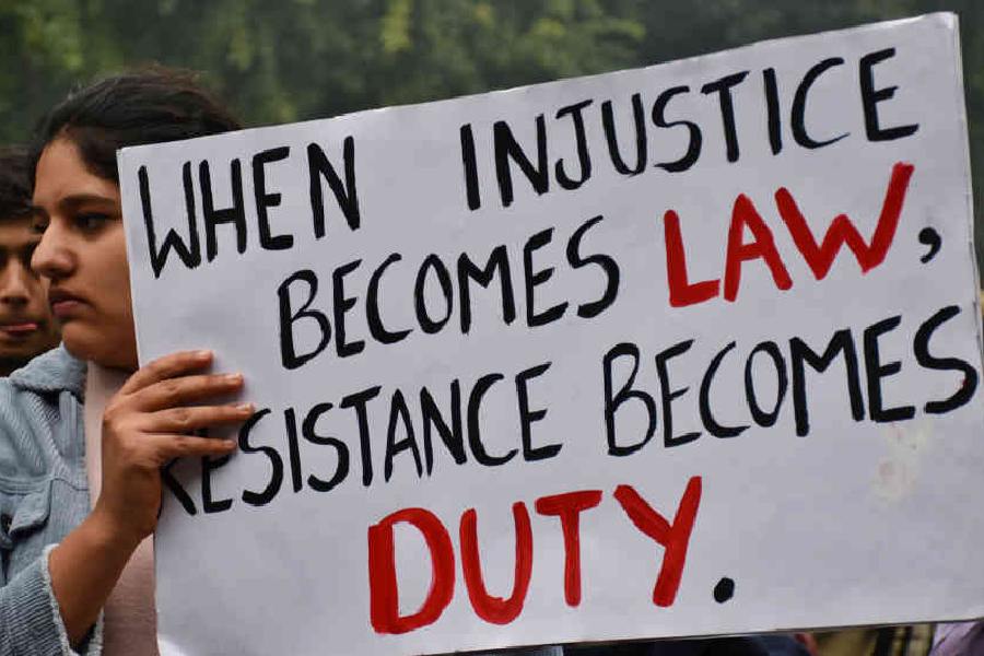 Supreme Court Judge Defends Right to Question in India