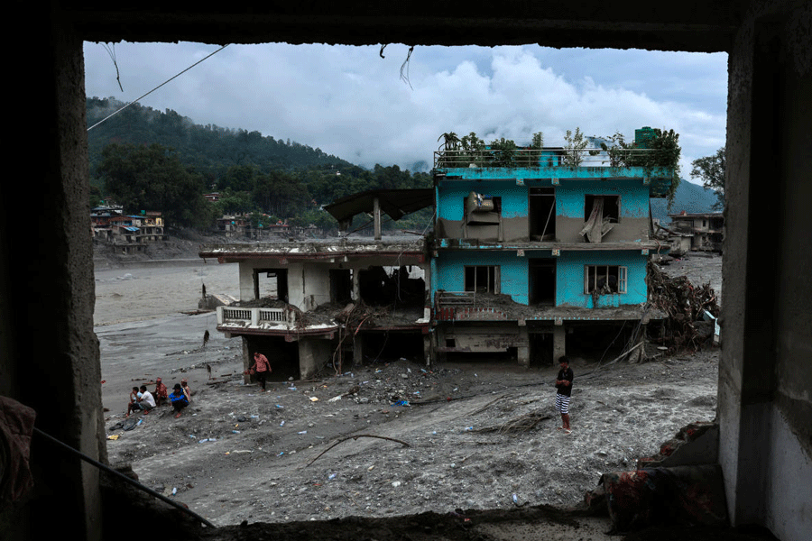 Nepal Floods Leave 600 Children Missing, Death Toll 1,282