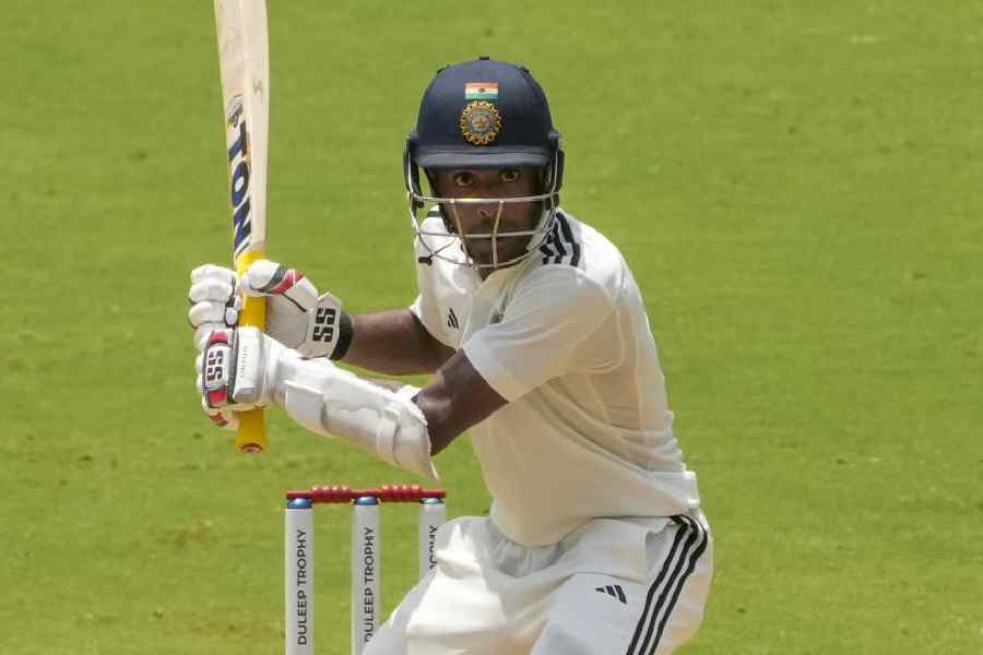 Abhimanyu Easwaran’s Duleep Trophy Final Boost Meets India Selection Doubts