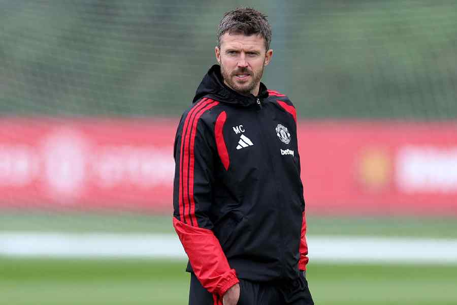 Carrick Says Manchester United Can Go Far in Champions League
