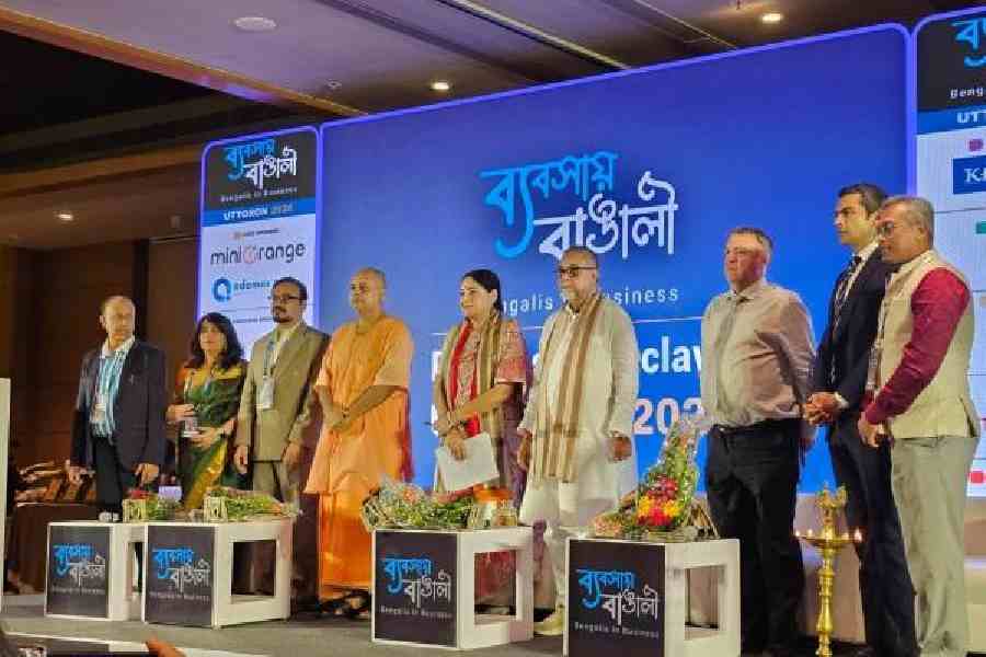 Bengal Ministers Promise Business Reforms and New Industrial Investment