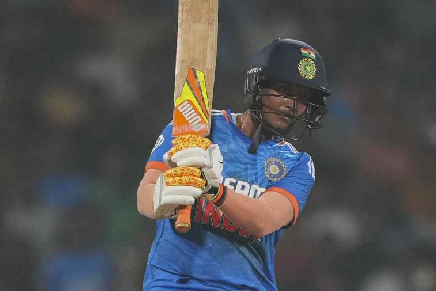 India Seek Eighth Asia Cup Title Against Sri Lanka