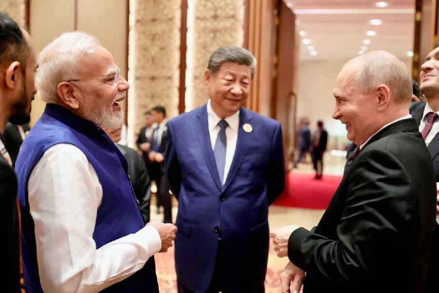 Modi’s BRICS Silence Sparks Debate Over India’s Foreign Policy