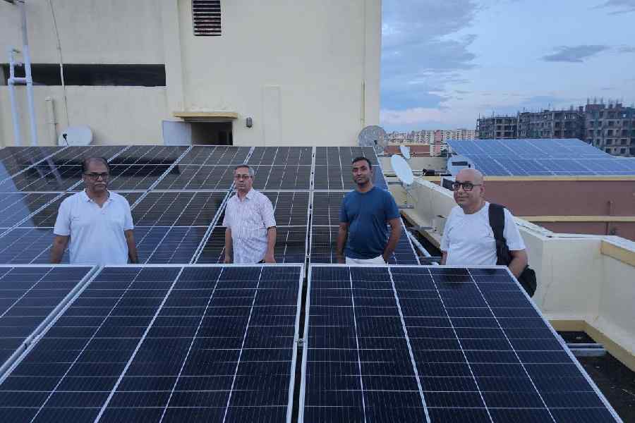 Bengal Housing Complexes Turn to Rooftop Solar for Savings