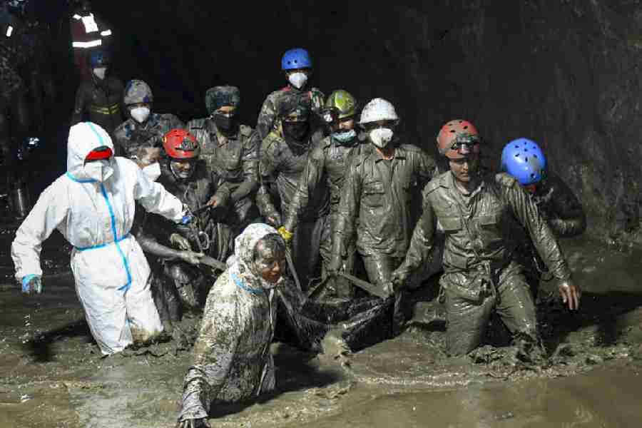 Nepal Flood Search Continues as Repairs and Identification Struggle