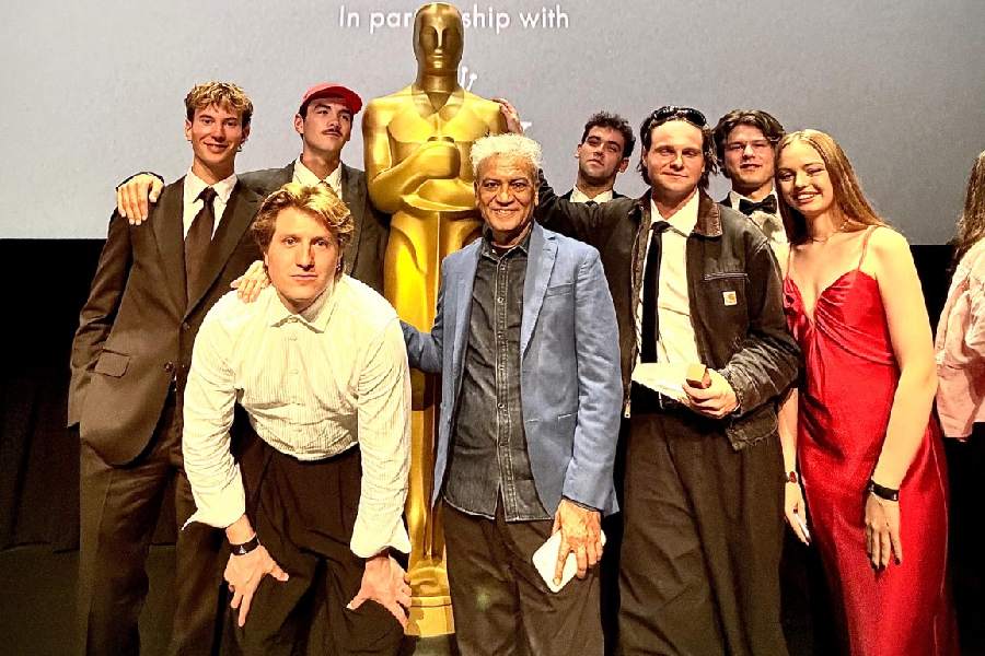 Vipin Sharma’s Kamathipura Express Wins Bronze Student Oscar