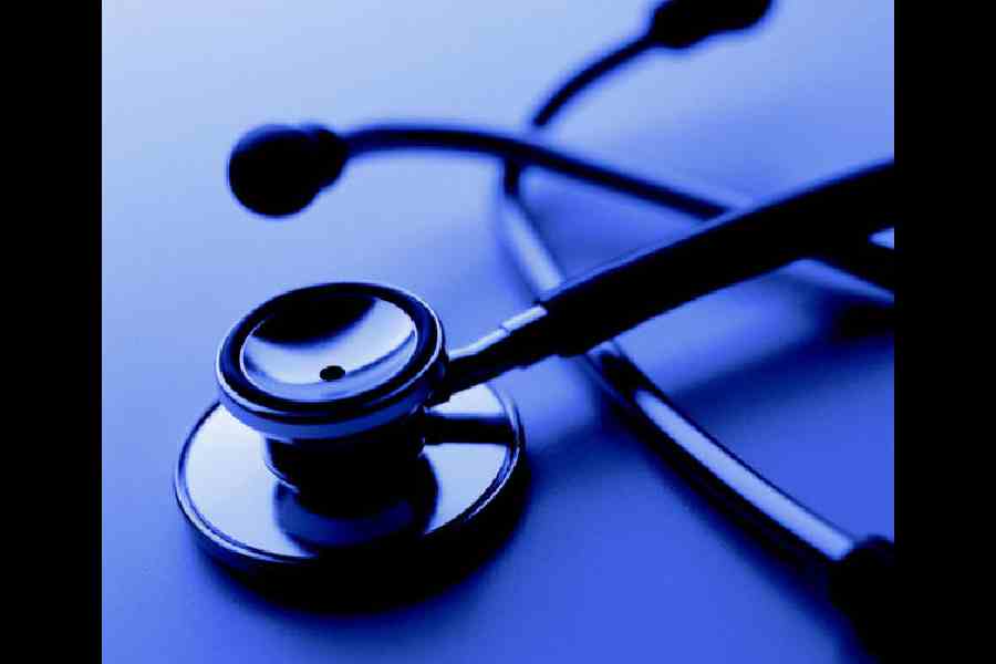 Bronchoscopy Reopens Narrowed Airway in 18-Year-Old Student Without Conventional Surgery