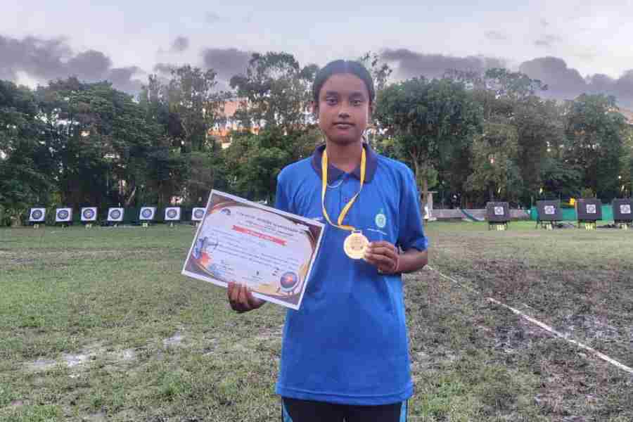 Alipurduar archer Avantika Kujur wins state gold, targets national medal