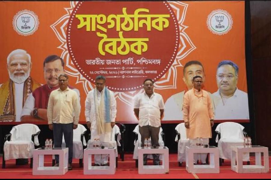 Bengal BJP trains 450 college body heads to end campus politics