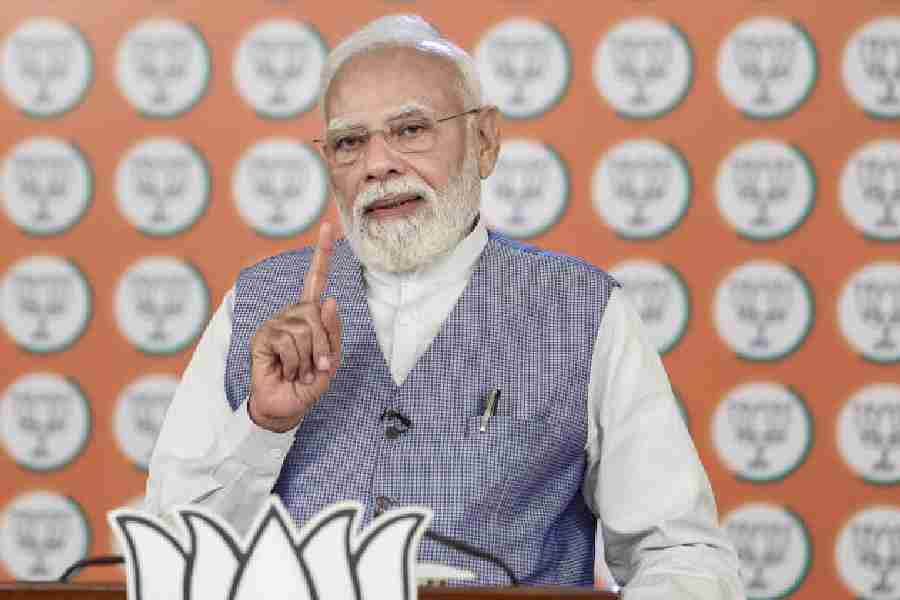 Modi Takes Ground Feedback from BJP's Seva Yatra