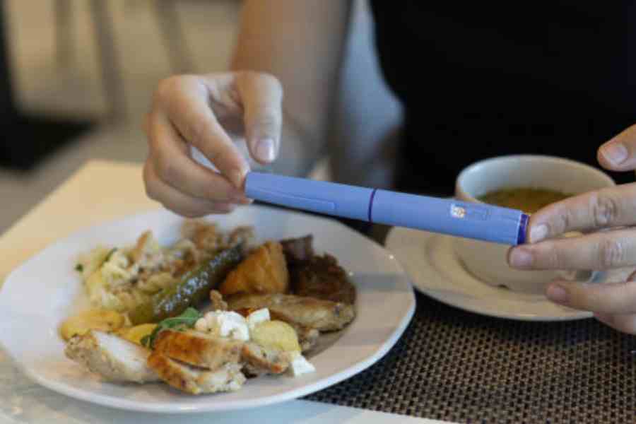 How to Eat Well While Taking GLP-1 Medications