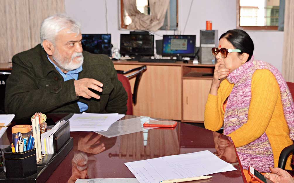 Rusa state nodal officer Shambhu Dayal Singh with Kolhan varsity VC Shukla Mahanty in Jamshedpur on Sunday. 