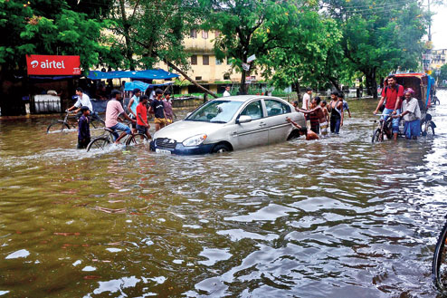 Excuse deluge follows rain - Saucer-shaped topography, old drainage ...