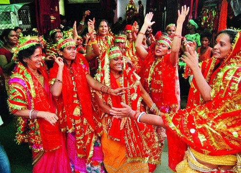 Dandiya Gets A Few Makeovers - Clubs Plan Novel Events This Navratri To 