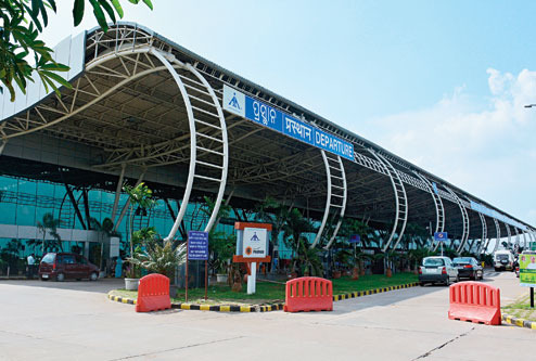 AAI seeks land for new airport - Space crunch halts expansion plan ...