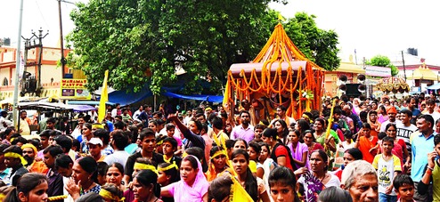 Festive fervour: the uniting power of faith - Telegraph India