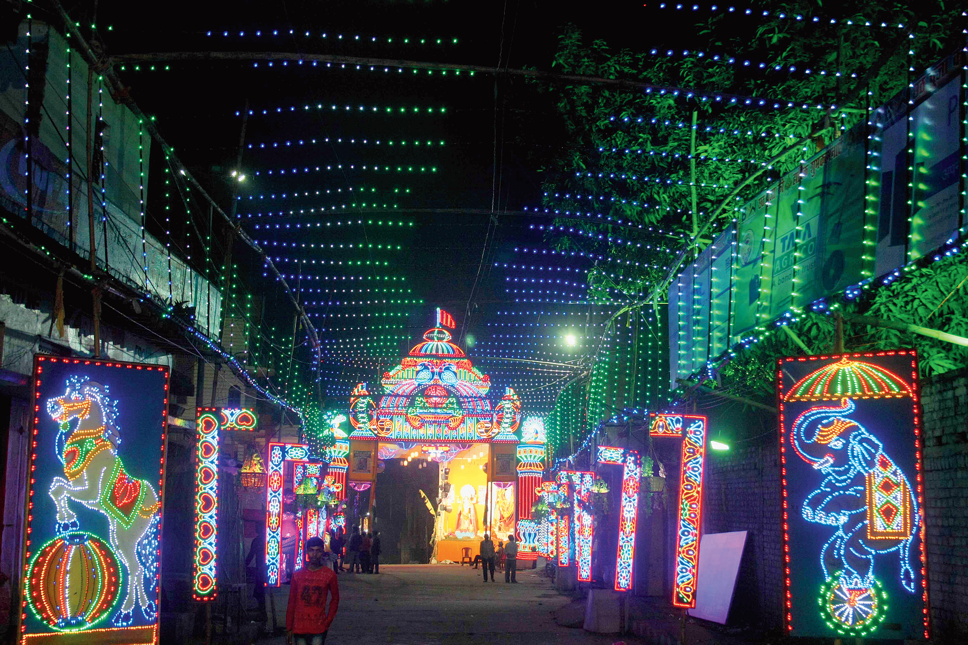 Lighting at the Khajekalan Ghat in Patna City