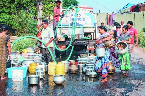 Water scarcity hits Sambalpur - Telegraph India