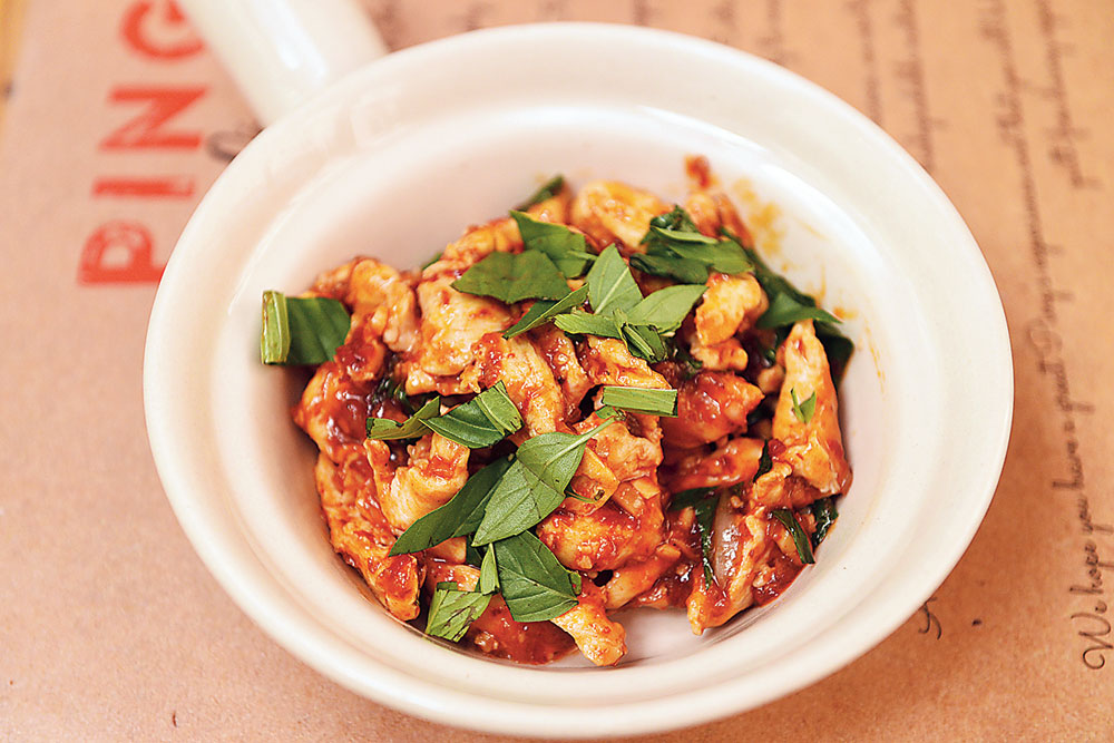 Chicken in Hot Basil Sauce