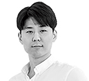 Jaehyung Hong, senior designer (mobile communications business, design team) at Samsung Electronics.