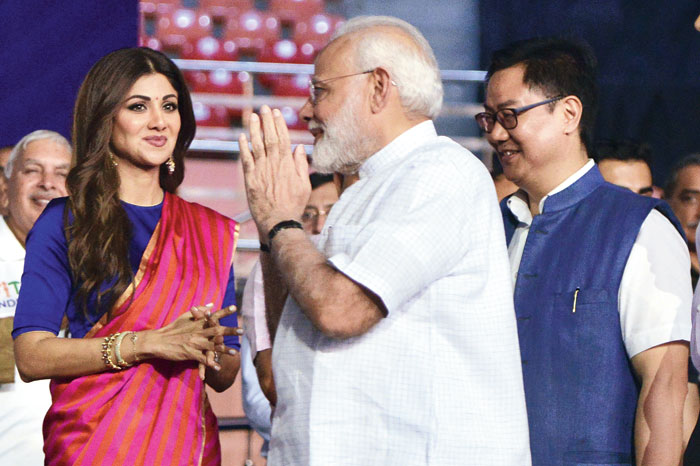 Modi greets Shilpa Shetty at the Fit India Movement in New Delhi
