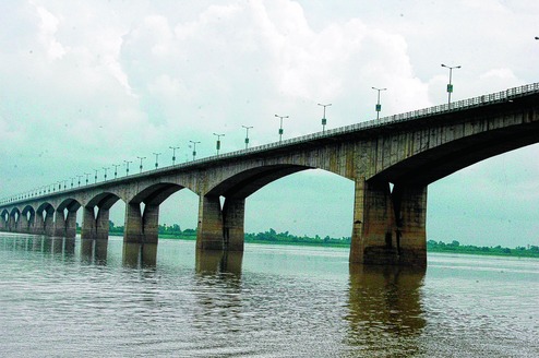 Quietly, the bridge across the Bassac River in the construction project of  the third ring road is about to be completed – Phnom Penh Housing