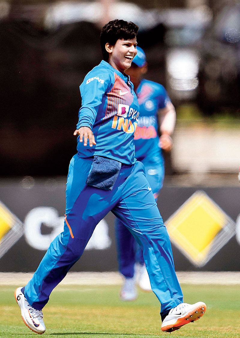 When India found themselves in a tricky position against Australia last time around, it was Deepti Sharma’s composed unbeaten innings of 49 that put the team in a stable position. As one of the game’s leading all-rounders, Deepti (in picture) should be reliable as ever with her off-breaks, but it is with the bat that she might come to define the course of the match. Should India’s top order fail to shine in the final, the onus will be on Deepti to steer her side to a fighting total and in doing so she will have to encounter Delissa Kimmince. A white ball specialist, Kimmince’s is not the first name one is drawn to in the Australian set-up, but despite going under the radar for a handful of years, she remains an integral component of Lanning’s bowling artillery. What makes Kimmince especially useful is her range of slower deliveries, which Deepti would have to watch out for if she is to prevail in this underrated match up that could set the tone for the final.
