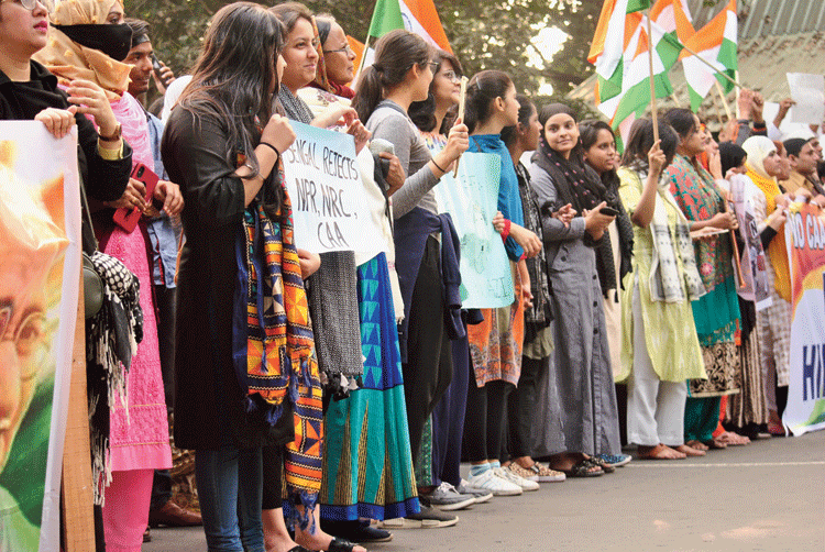 Participants in the march against the Citizenship (Amendment) Act and the National Register of 
Citizens on Mayo Road on Friday. Picture by Jaideep Chatterjee