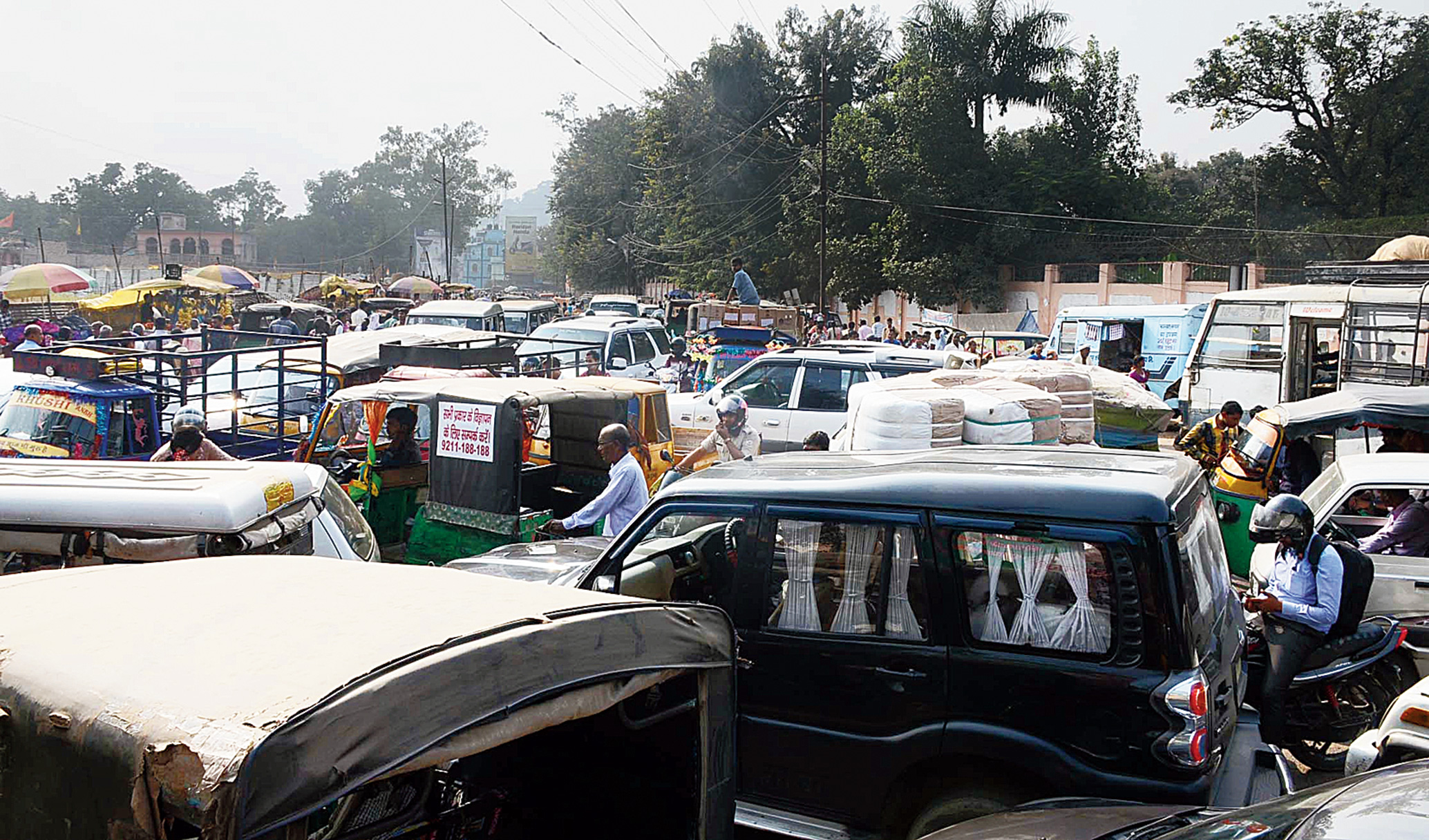 Vehicles stuck in a massive congestion near Raj Bhavan in Ranchi on Monday.