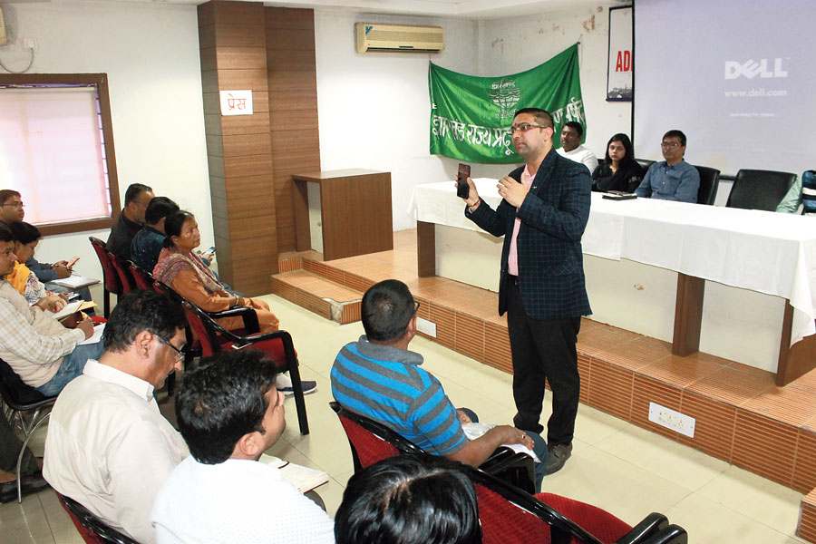 Ashok Kumar, the founder of Safe Bio, speaks at the ASIA hall in Adityapur on Thursday. 

