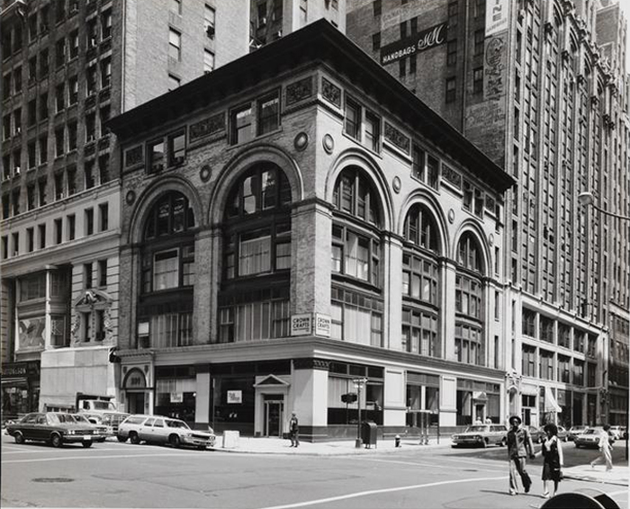 Fighting to Preserve the Magic of Lower Fifth Avenue - The New