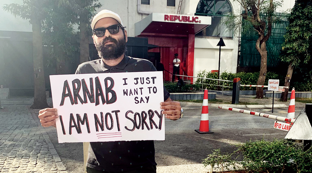 Kunal Kamra in front of the Republic TV office in Mumbai