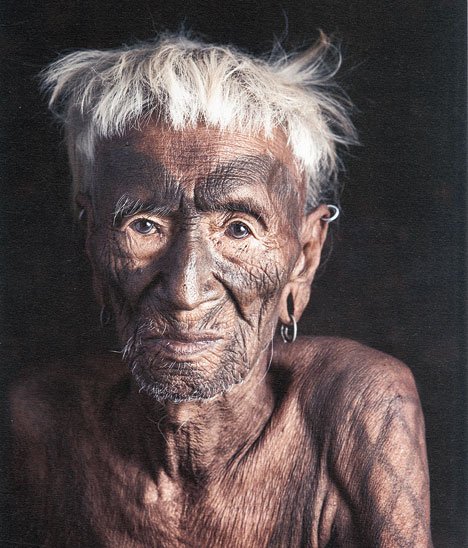 These Portraits Of Last Surviving Headhunters - The Konyak Naga Tribe Will  Leave You Spellbound!