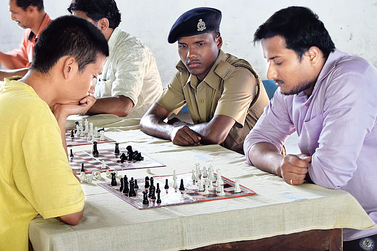 R Praggnanandhaa  Grandmaster country? 2018 has been a boom year for  Indian chess - Telegraph India