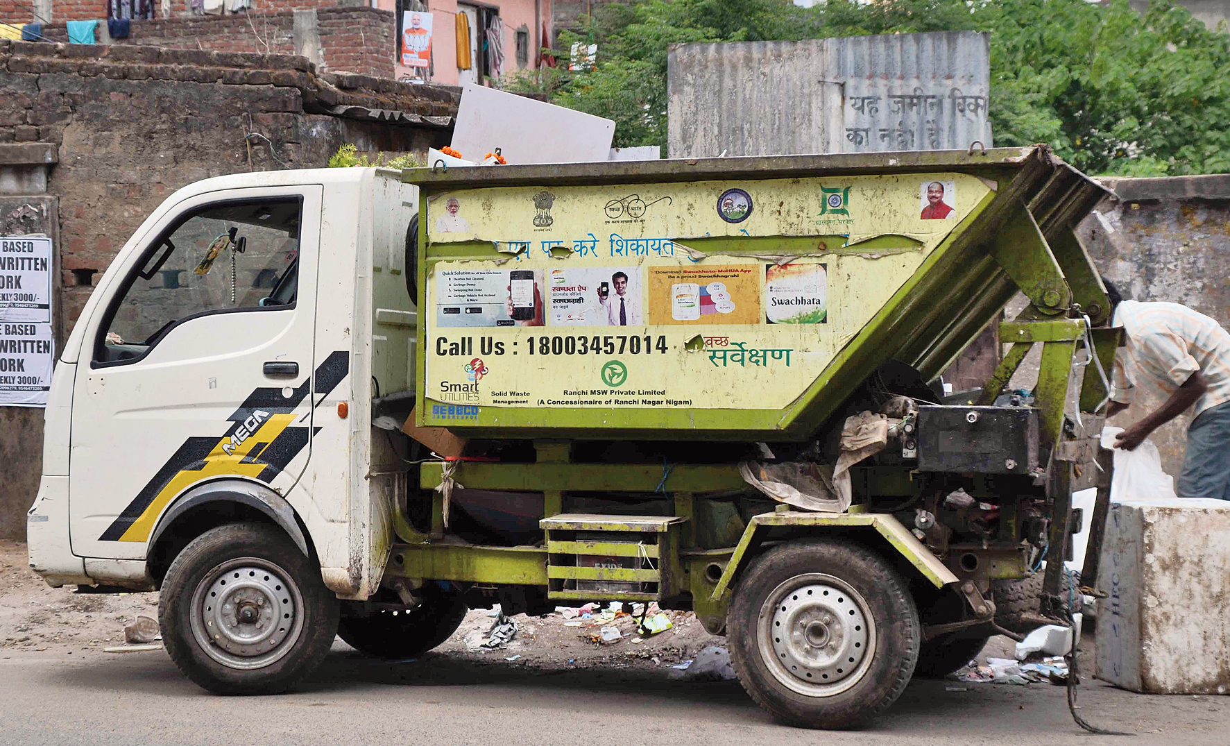 trash-vehicles-roll-out-in-ranchi-telegraph-india