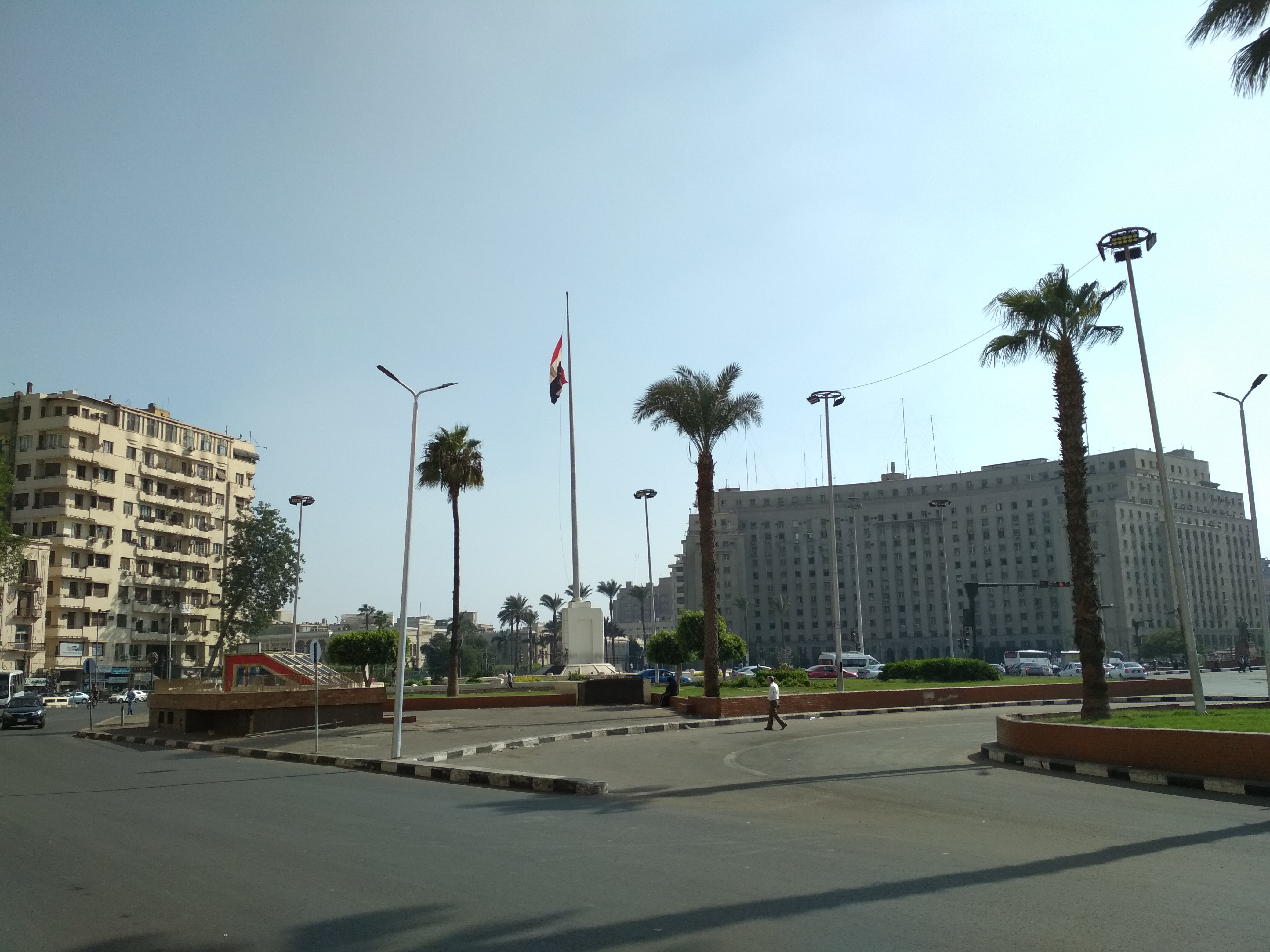  In tourist spots such as Tahrir Square, everyone is suspect