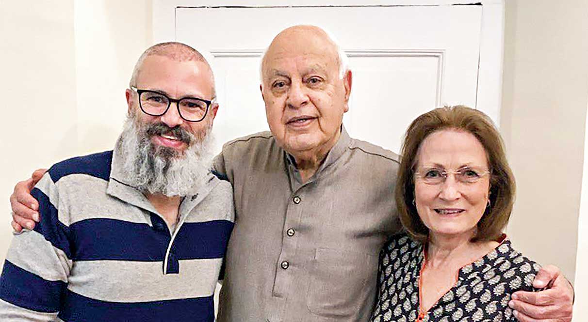 Omar Abdullah with his father and National Conference chief Farooq Abdullah and his mother Molly Abdullah in Srinagar after he was freed from detention. 