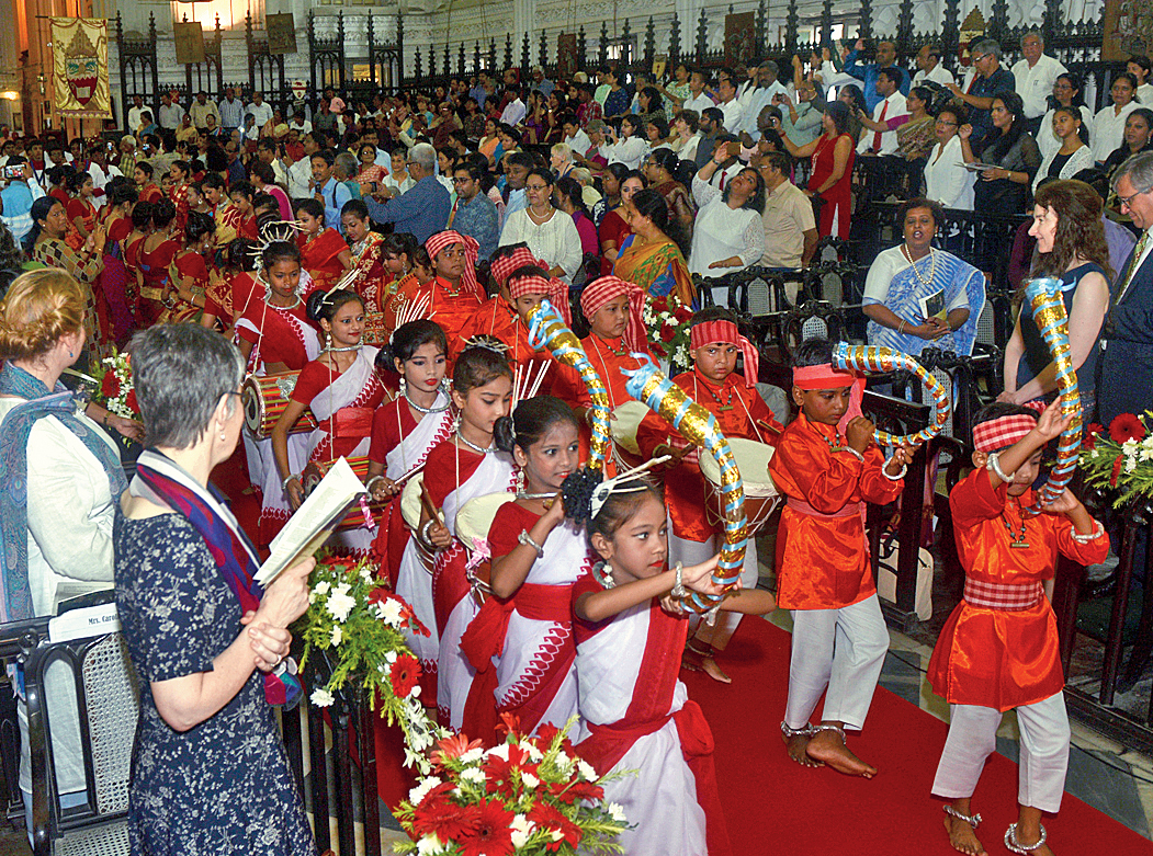 Students perform a tribal song and dance at St. Paul’s Cathedral