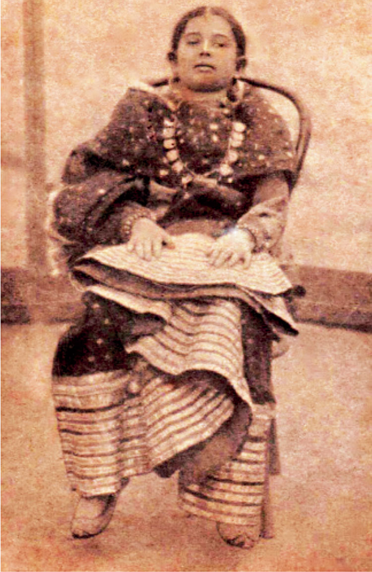 Qamar as a bride at nine