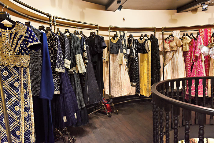 The first floor mostly features blacks, blues and ivories for evening wear. There are a lot of handloom Benarasis and velvets in this section besides chikan and bandhnis. This part of the store also has the Raas Garba bandhni from Kutch on display. “The Raas Garba bandhni is considered auspicious for weddings and has the wedding theme designed on it along with Rajasthani gota patti work. The pret line features a lot of organza and linen. This section of the store also has a few cotton outfits,” said Karishma.