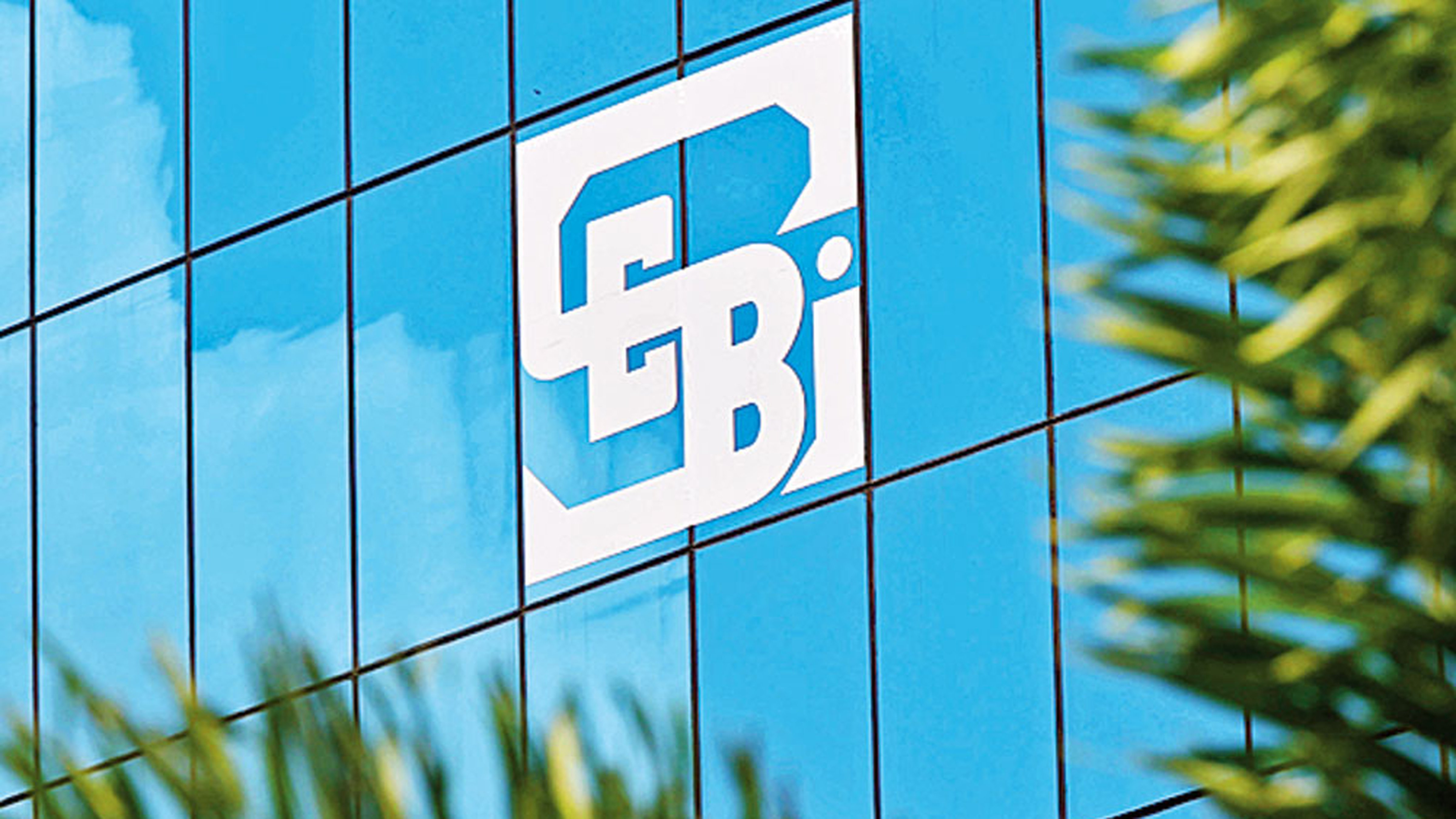 Sebi heat on commodity broker duo - Telegraph India