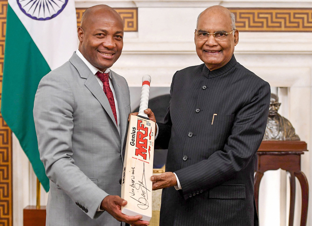 Former West Indies cricketer Brian Lara with President Ram Nath Kovind at Rashtrapati Bhavan on December 16