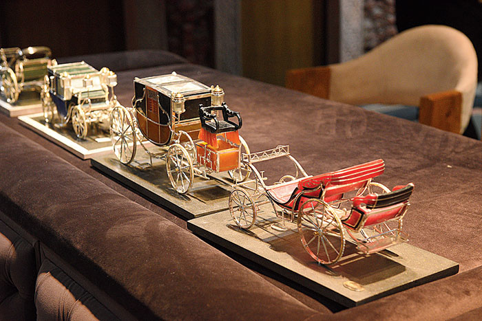 If you are looking for something small, then there is the Royal Carriage collection that has carriages made of various stones, with wheels made of silver with gold rim. “When I had travelled to London at the age of 12-13, I had first seen carriages, so that impression had always stayed in my mind, so I decided why not do something with this,” said Samirendra.