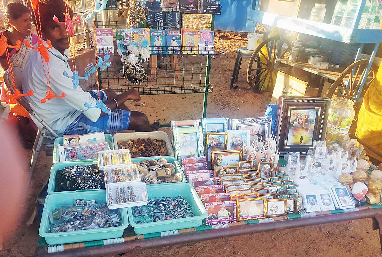 Trinkets outside Kalam’s mausoleum and museum.