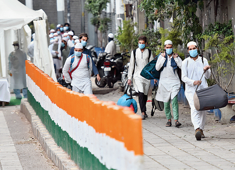 People being taken to various hospitals from Nizamuddin in New Delhi on Monday. The attack comes at a time BJP motor-mouths have been accusing Muslims of deliberately spreading Covid-19 as part of a “corona jihad” and suggesting some Tablighi Jamaat members be shot.
