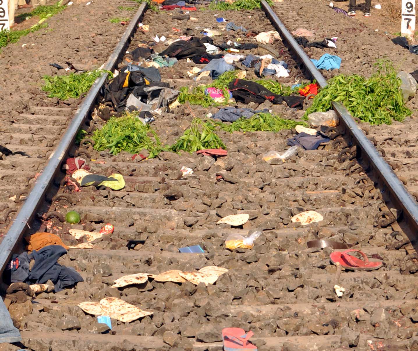 Rotis lie on the tracks in Aurangabad where the 16 workers were killed.
