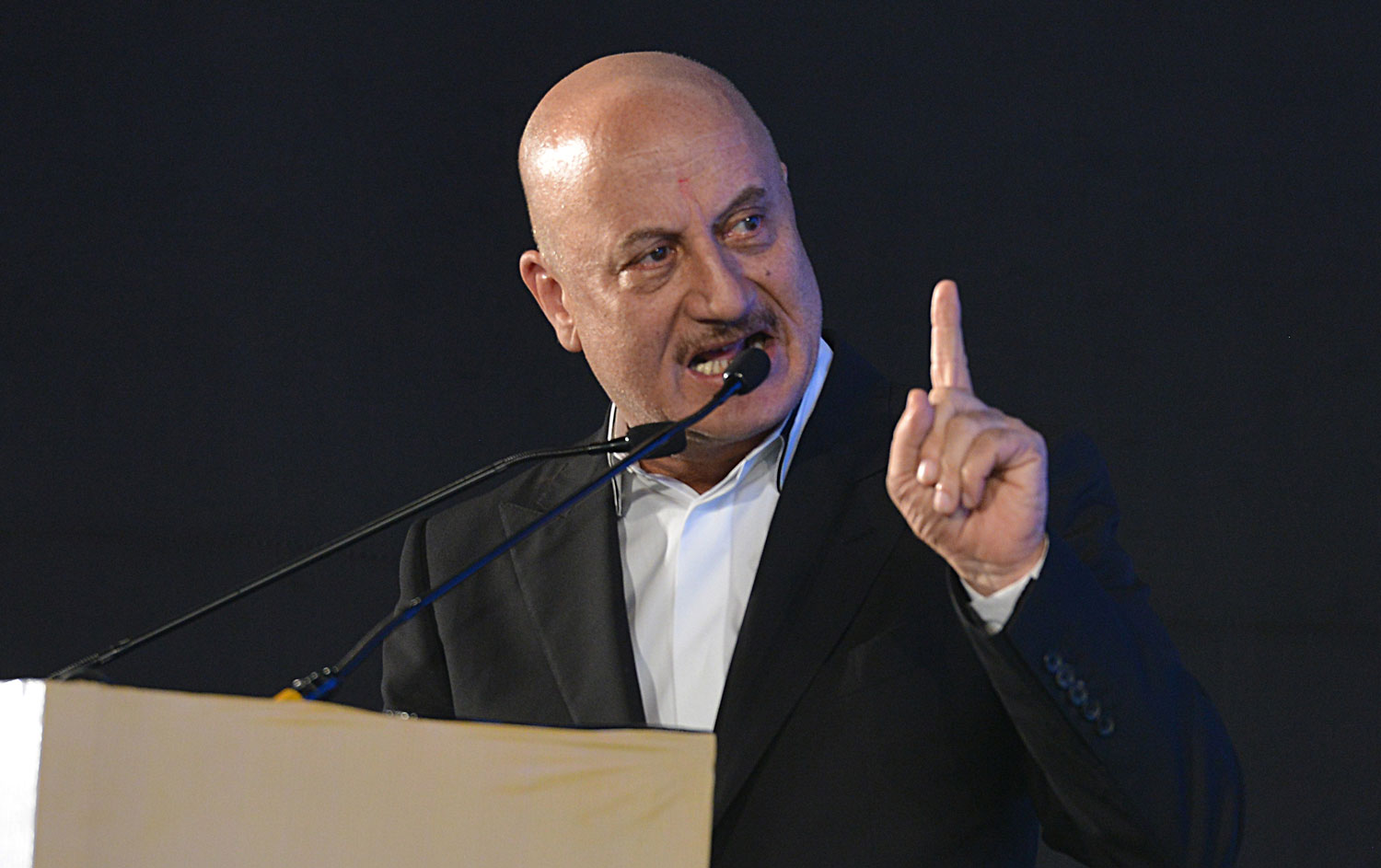Anupam Kher resigns as FTII chairman citing commitment to international TV  show - Telegraph India