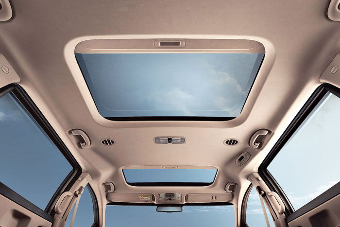 The Carnival has two sunroofs, above the front and the second rows and, when open, gives it a very airy feel.